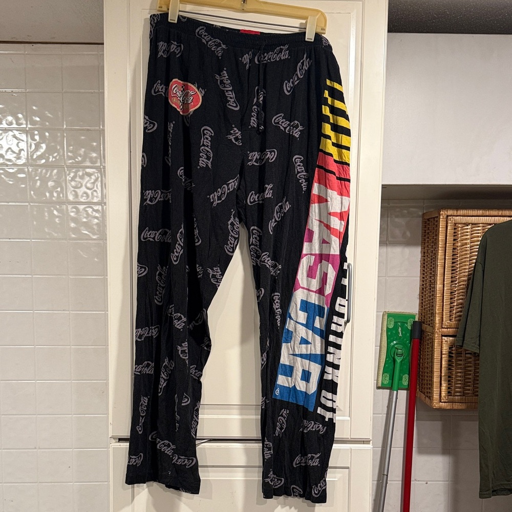 Coca Cola Black NASCAR pajama pants size large 1:9